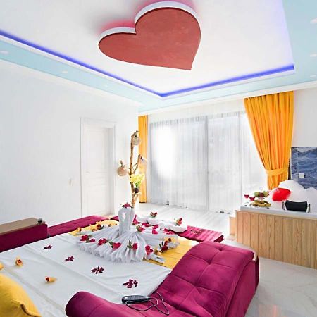 Villa Elif Uezuemlue Kas Exterior photo