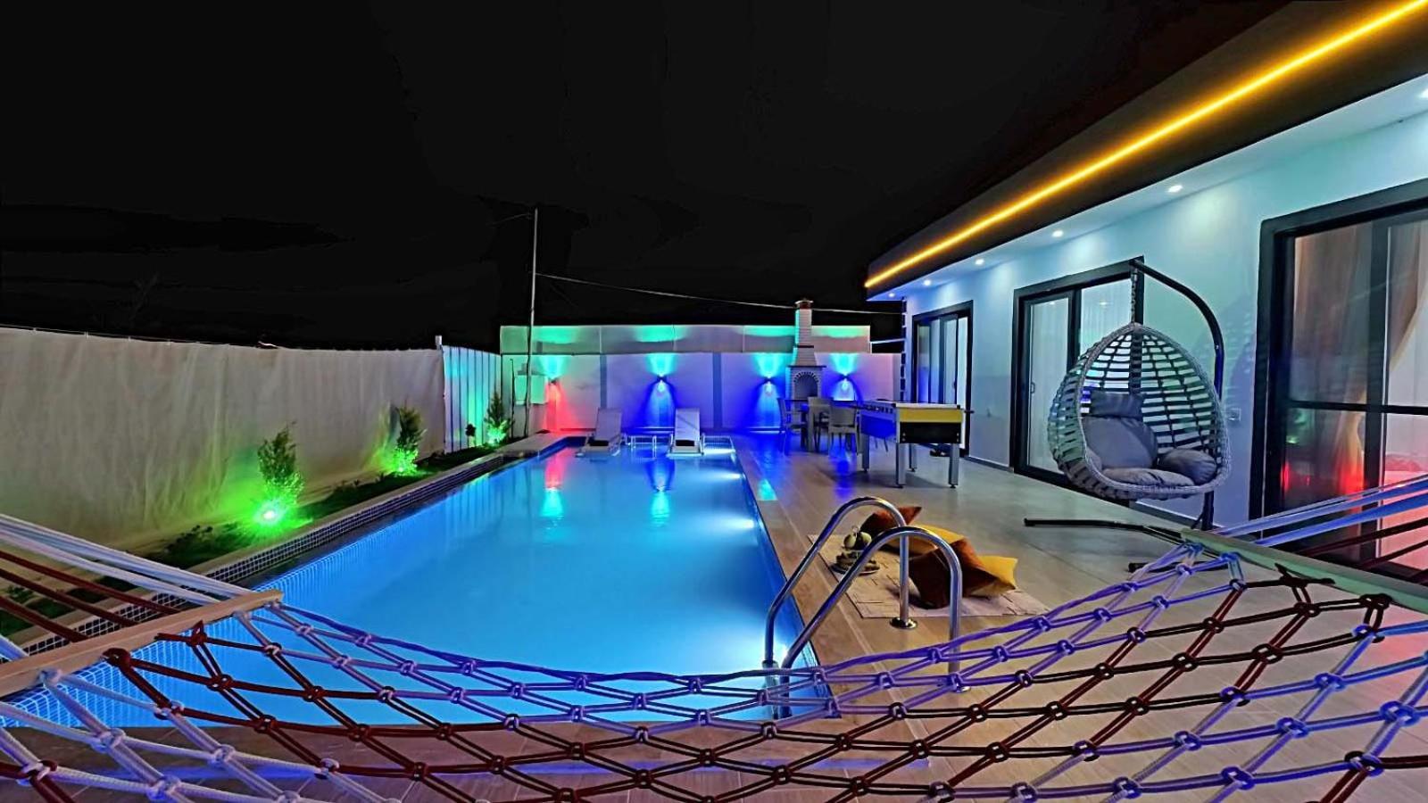 Villa Elif Uezuemlue Kas Exterior photo