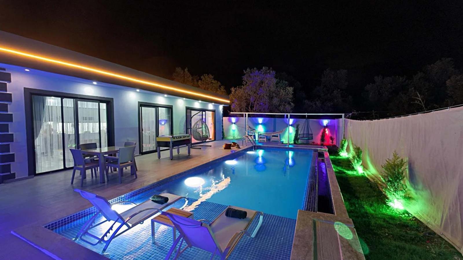Villa Elif Uezuemlue Kas Exterior photo